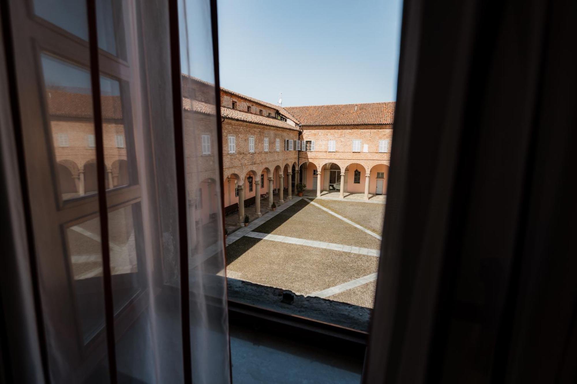 Hotel Casa Regina Montis Regalis Vicoforte Esterno foto