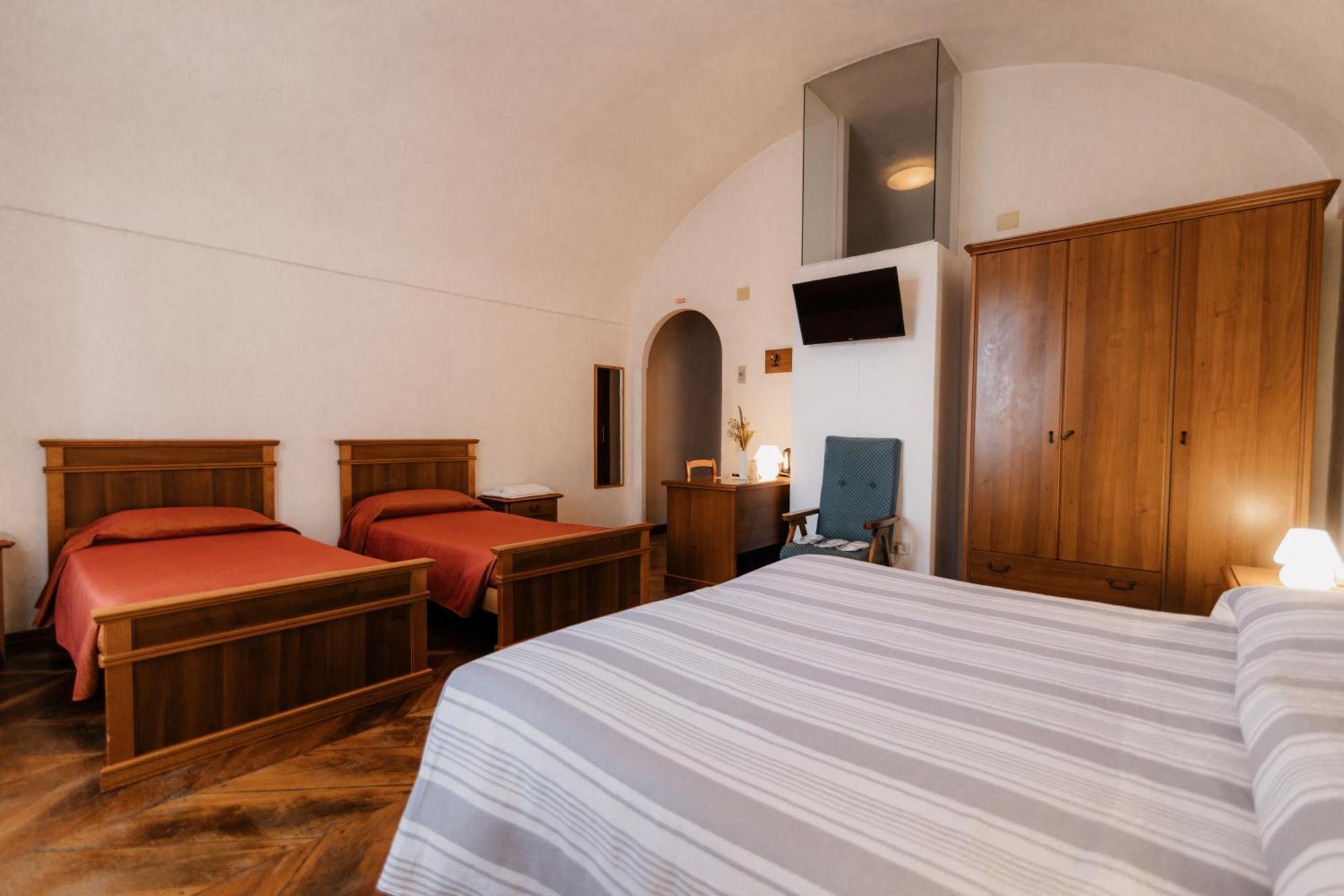 Hotel Casa Regina Montis Regalis Vicoforte Esterno foto
