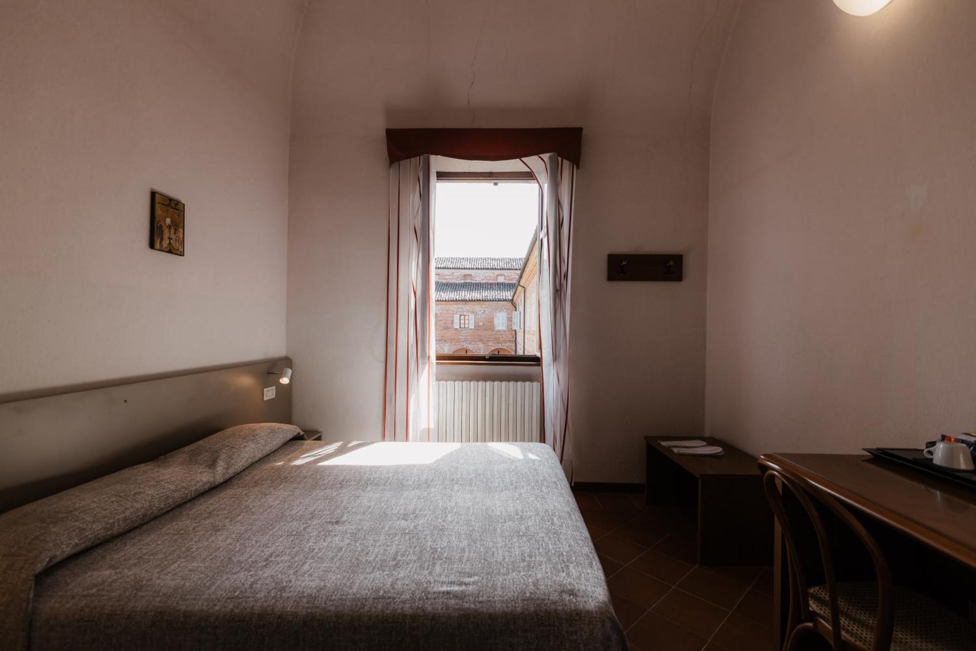 Hotel Casa Regina Montis Regalis Vicoforte Esterno foto